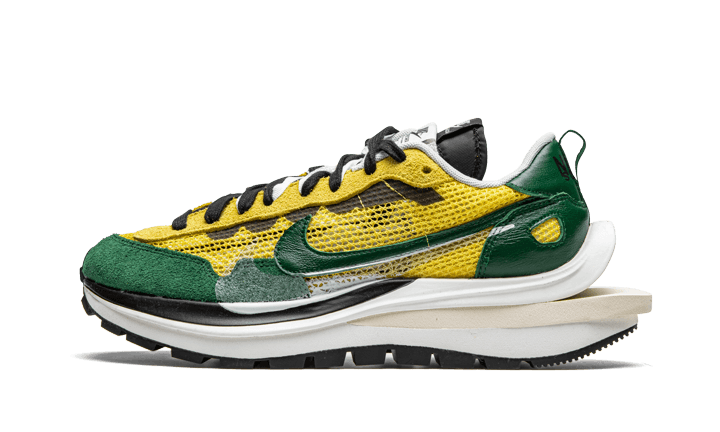 Nike Vaporwaffle sacai Tour Yellow Stadium Green