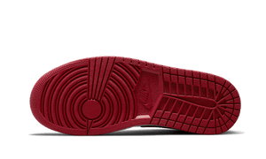 air-jordan-1-mid-reverse-chicago