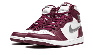 Air Jordan 1 Retro High OG Bordeaux - 555088-611