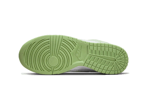 Nike Dunk Low SE Fleece Green
