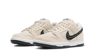Nike SB Dunk Low Albino & Preto