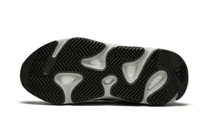 Adidas Yeezy 700 Salt
