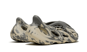 Adidas Yeezy Foam RNNR MXT Moon Gray - GV7904
