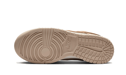 Nike Dunk Low SE Sanddrift
