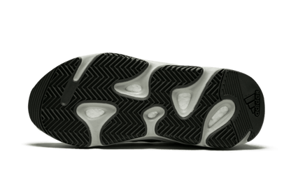 Yeezy sales 700 sole